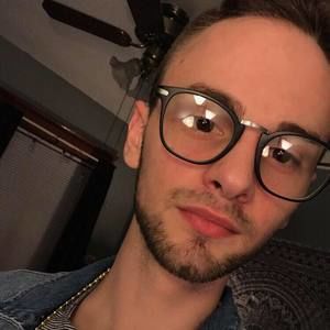 Meet your Posher, Gregory